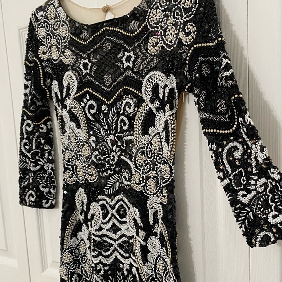 NWT Rare PATBO All Over Hand Beaded Sequins Fitted Dress EU 36 - Picture 3 of 15